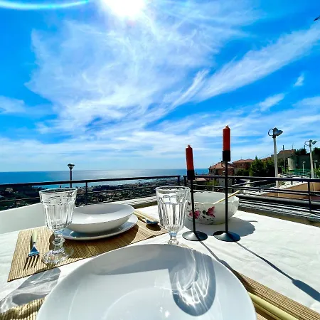 La Finestra Sul Mare Con Wi-fi, A/c & Free Parking Διαμέρισμα Pietra Ligure