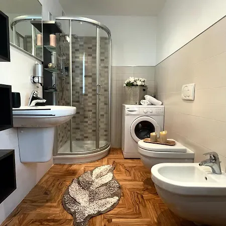 La Finestra Sul Mare Con Wi-fi, A/c & Free Parking * Пьетра-Лигуре