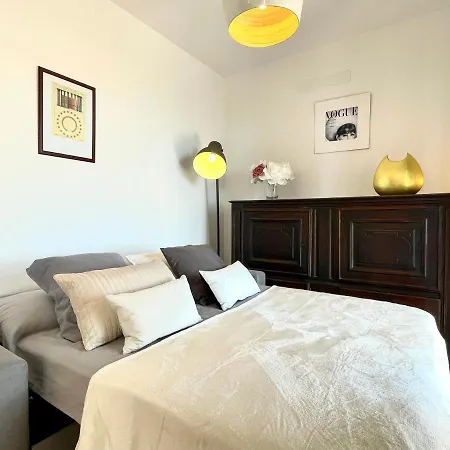 La Finestra Sul Mare Con Wi-fi, A/c & Free Parking Апартаменты *