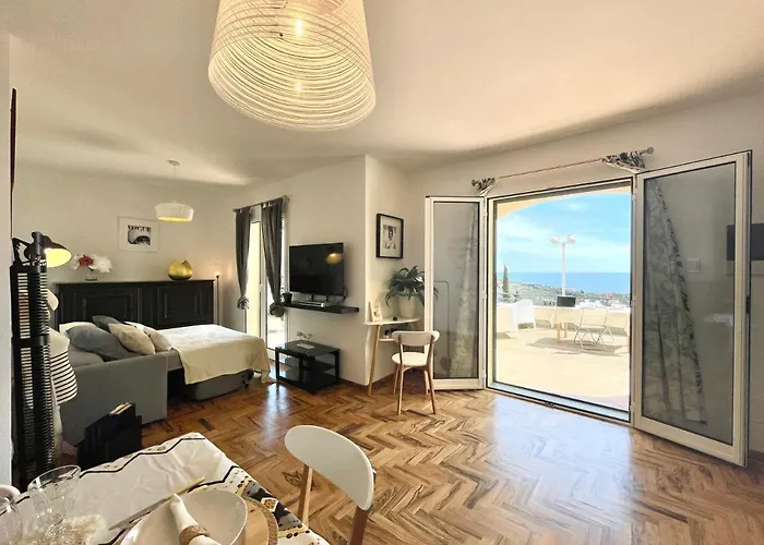 Διαμέρισμα La Finestra Sul Mare Con Wi-fi, A/c & Free Parking *