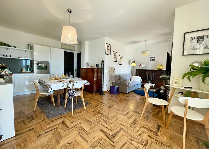 La Finestra Sul Mare Con Wi-fi, A/c & Free Parking Διαμέρισμα Pietra Ligure