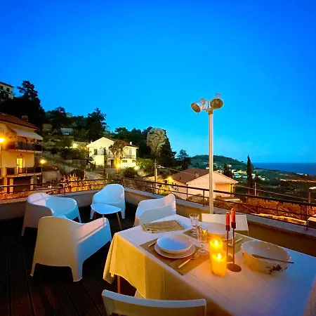 La Finestra Sul Mare Con Wi-fi, A/c & Free Parking Apartment *