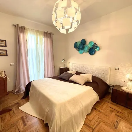 Apartament La Finestra Sul Mare Con Wi-fi, A/c & Free Parking