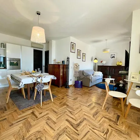 La Finestra Sul Mare Con Wi-fi, A/c & Free Parking Апартаменты Пьетра-Лигуре