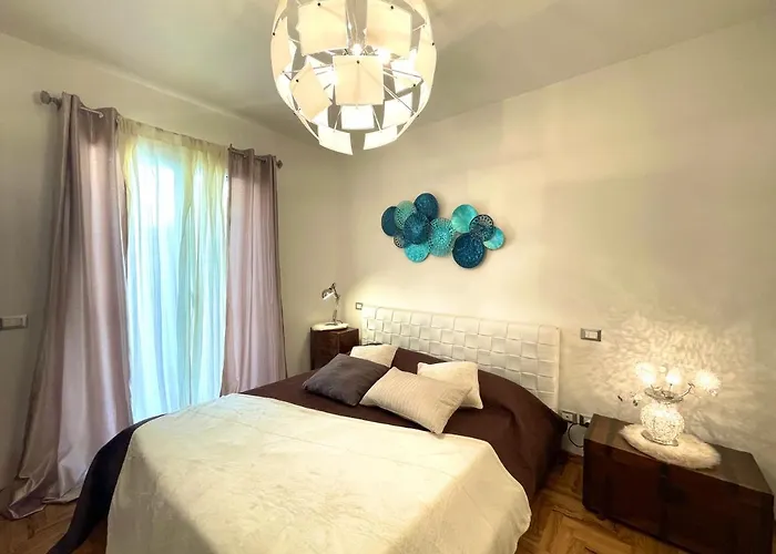 Apartamento La Finestra Sul Mare Con Wi-fi, A/c & Free Parking Pietra Ligure