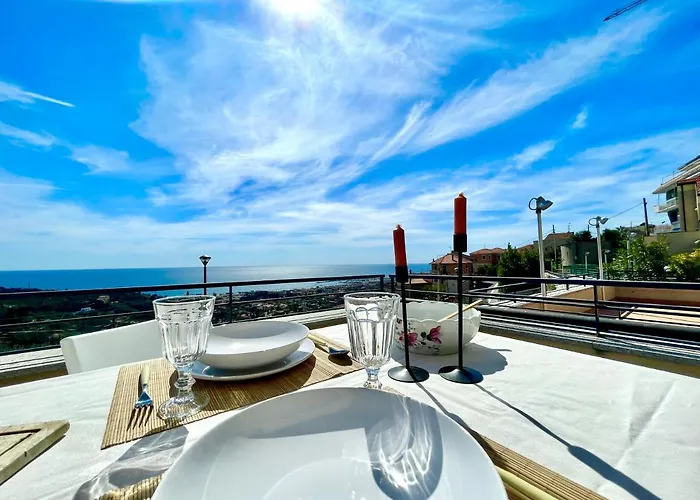 La Finestra Sul Mare Con Wi-fi, A/c & Free Parking Apartamento Pietra Ligure