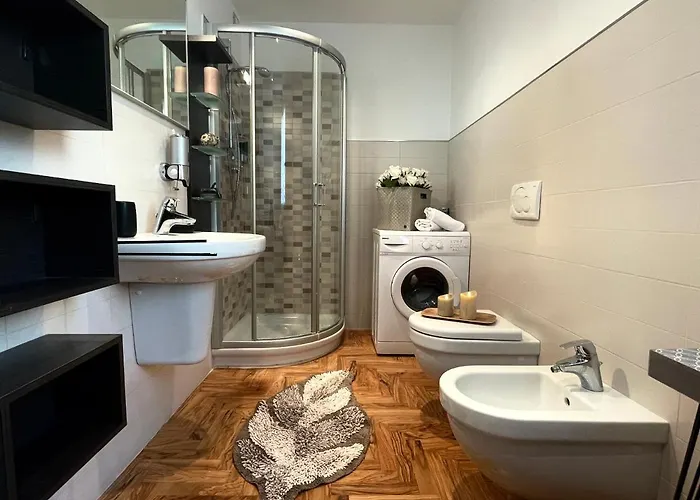 La Finestra Sul Mare Con Wi-fi, A/c & Free Parking * Pietra Ligure
