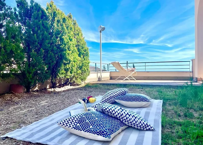 La Finestra Sul Mare Con Wi-fi, A/c & Free Parking Pietra Ligure
